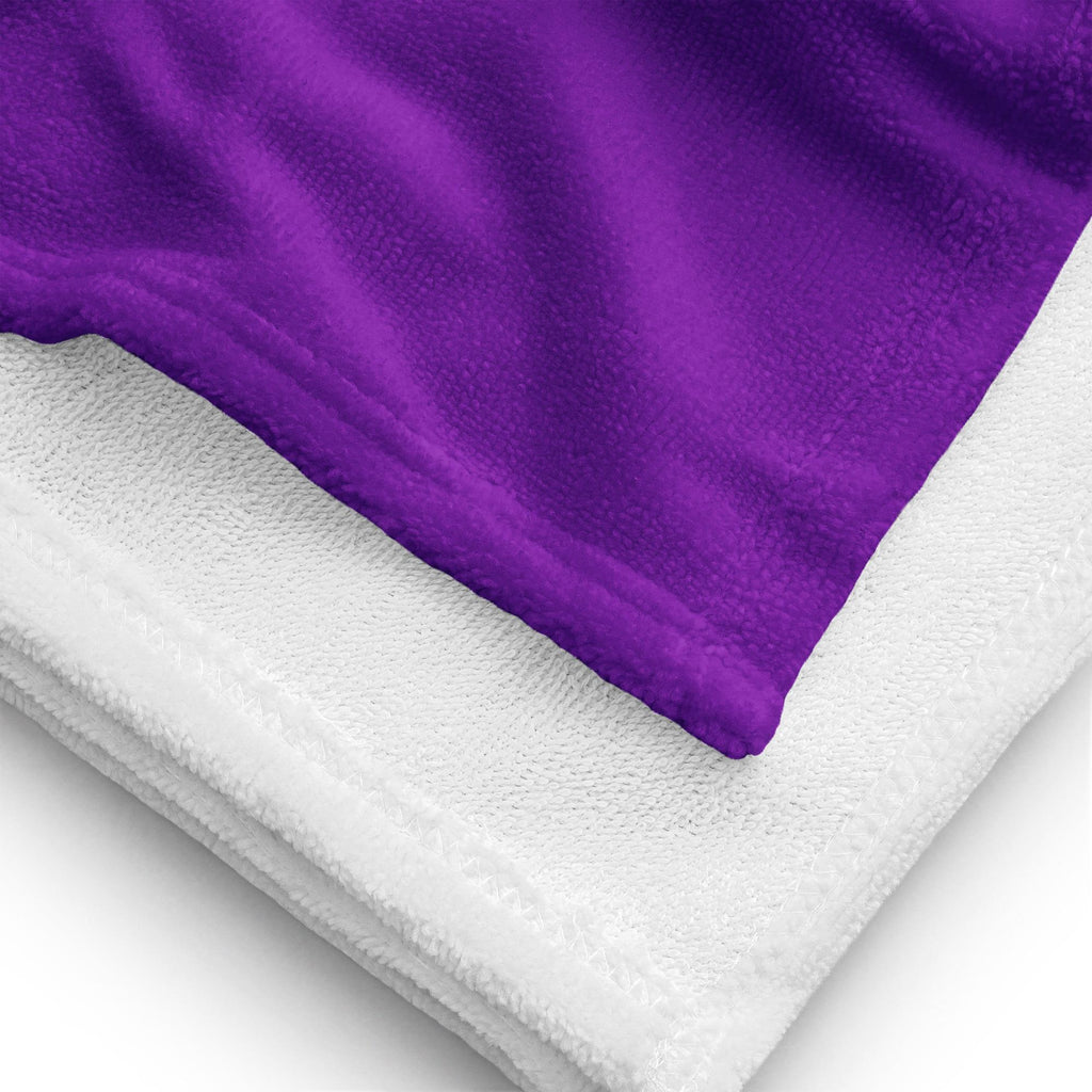 AI generated image of a Amethyst Purple Surf Pop-Up Training Mat – Oversized Quick-Dry Beach Towel with Stance Placement Guide close up
